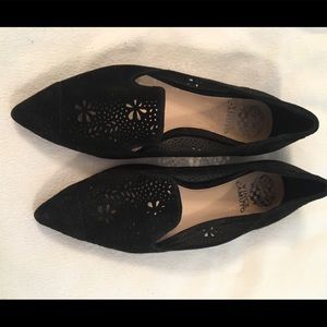 Black, pointed-toe, flats with cut-out design